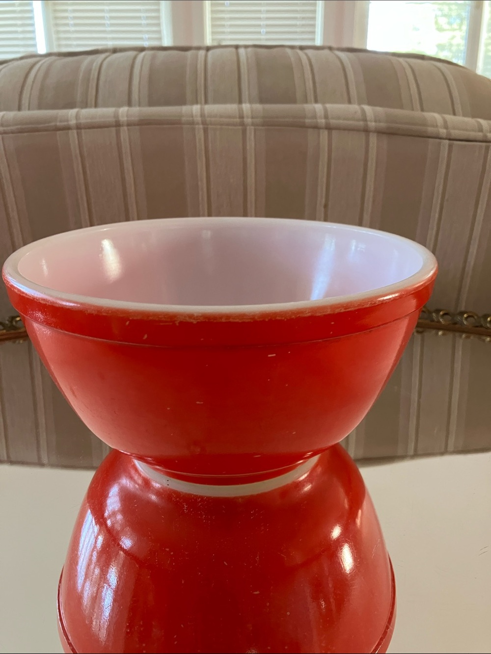 Vintage Pyrex Primary 1 Quart Red Nesting Bowl - Picture 8 of 9